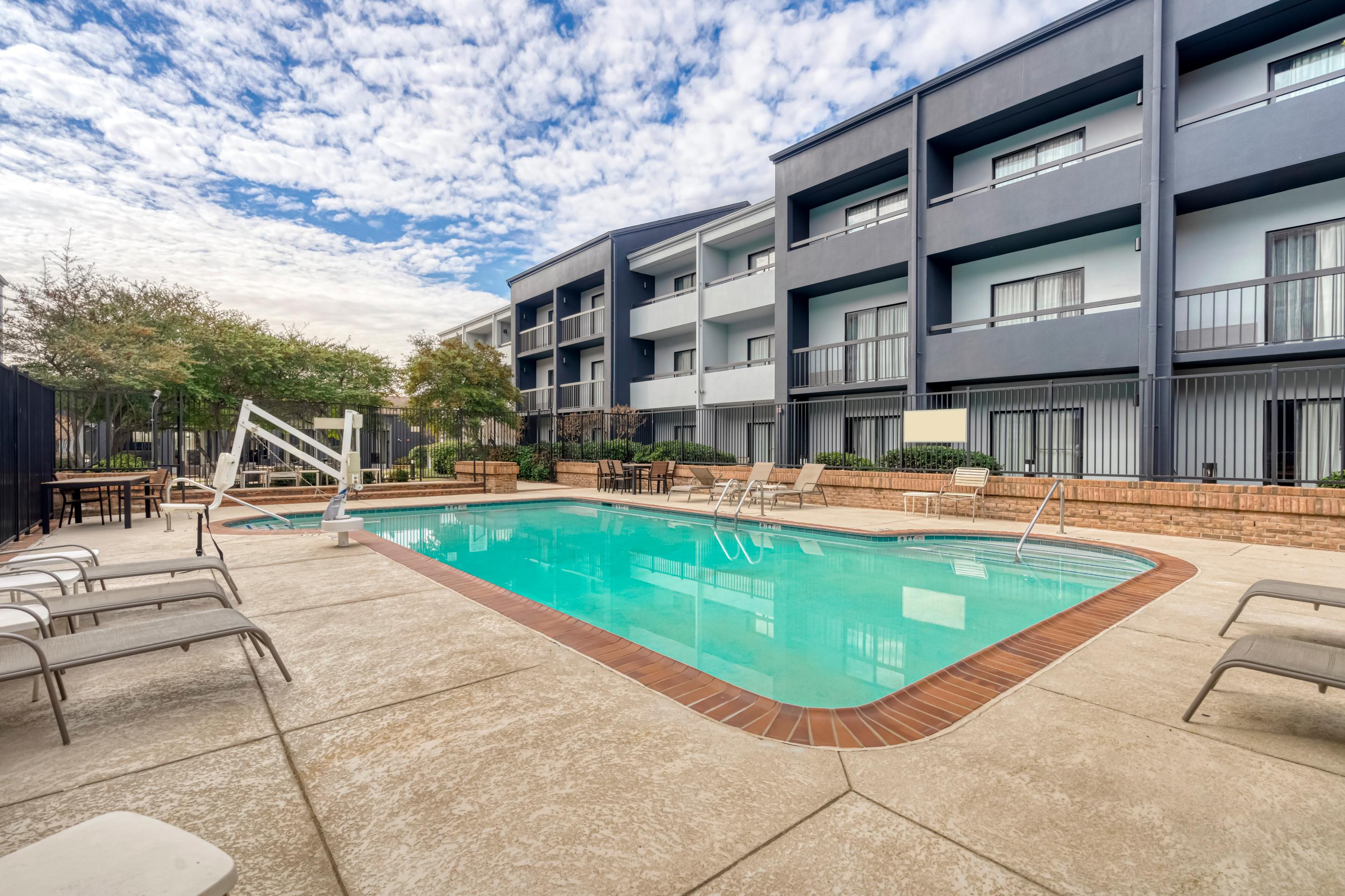 Country Inn & Suites By Radisson, Dallas-Love Field Dış mekan fotoğraf