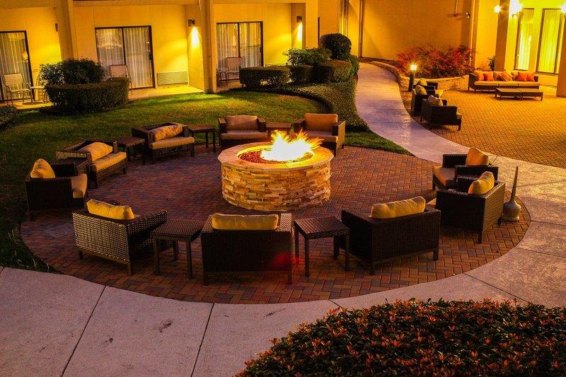 Country Inn & Suites By Radisson, Dallas-Love Field Dış mekan fotoğraf